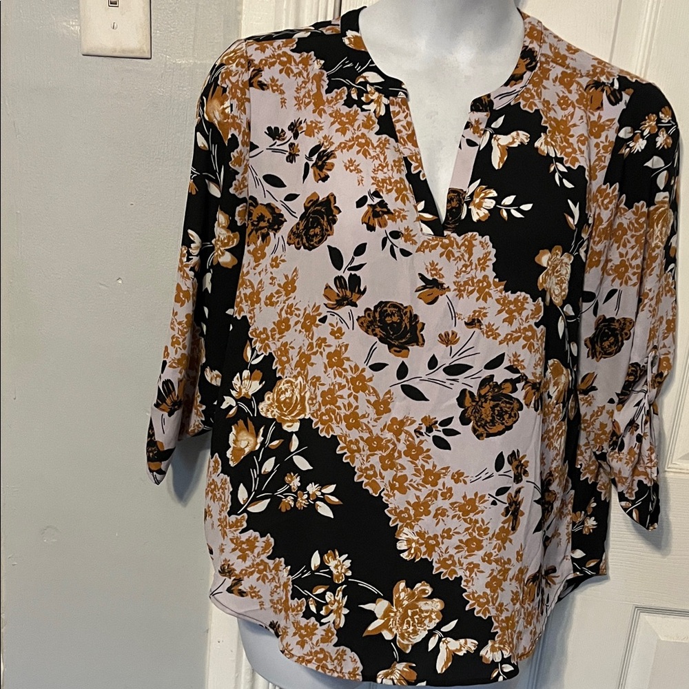 Maurices Floral Women's Top - Black and Gold